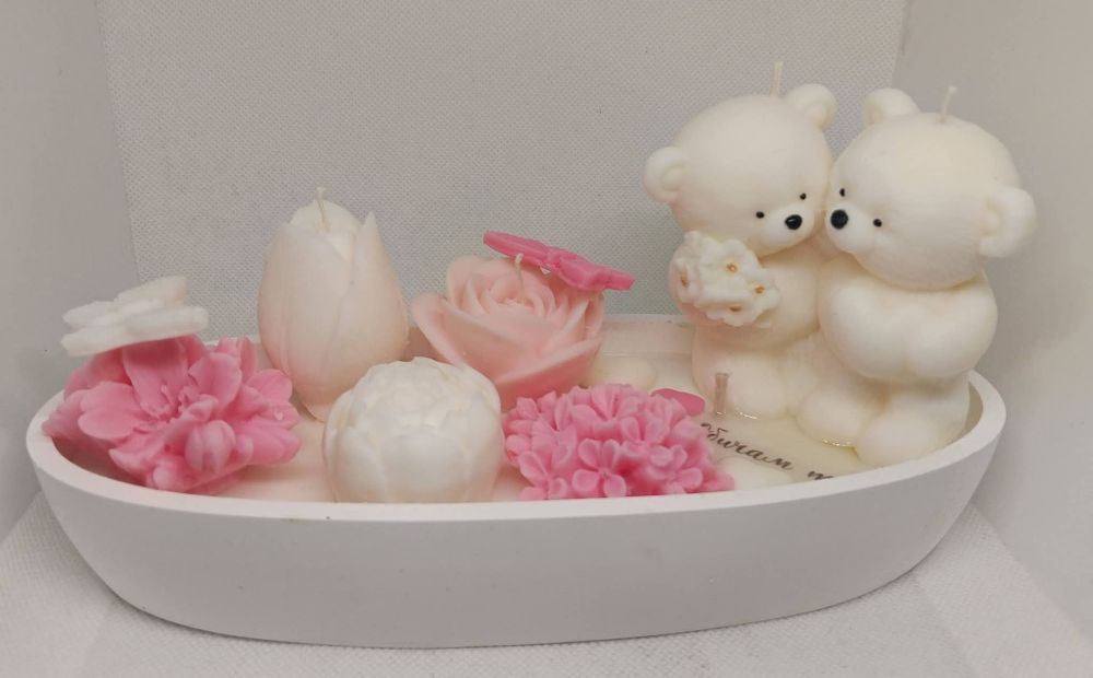 Ароматна свещ от биопродукти "Нежност, любов и аромат на рози"