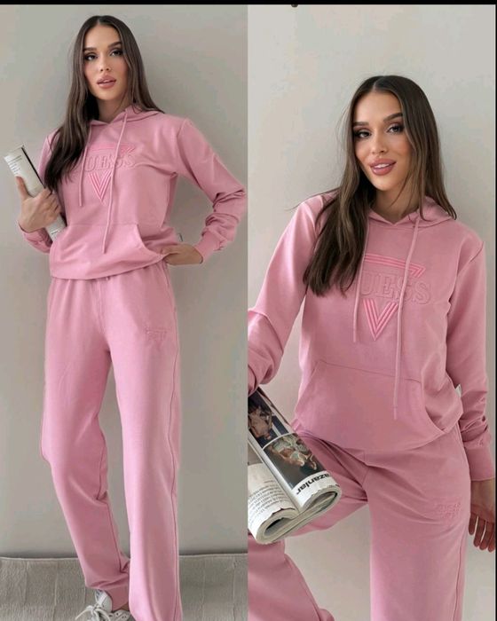 Налични дамски екипи и долнища