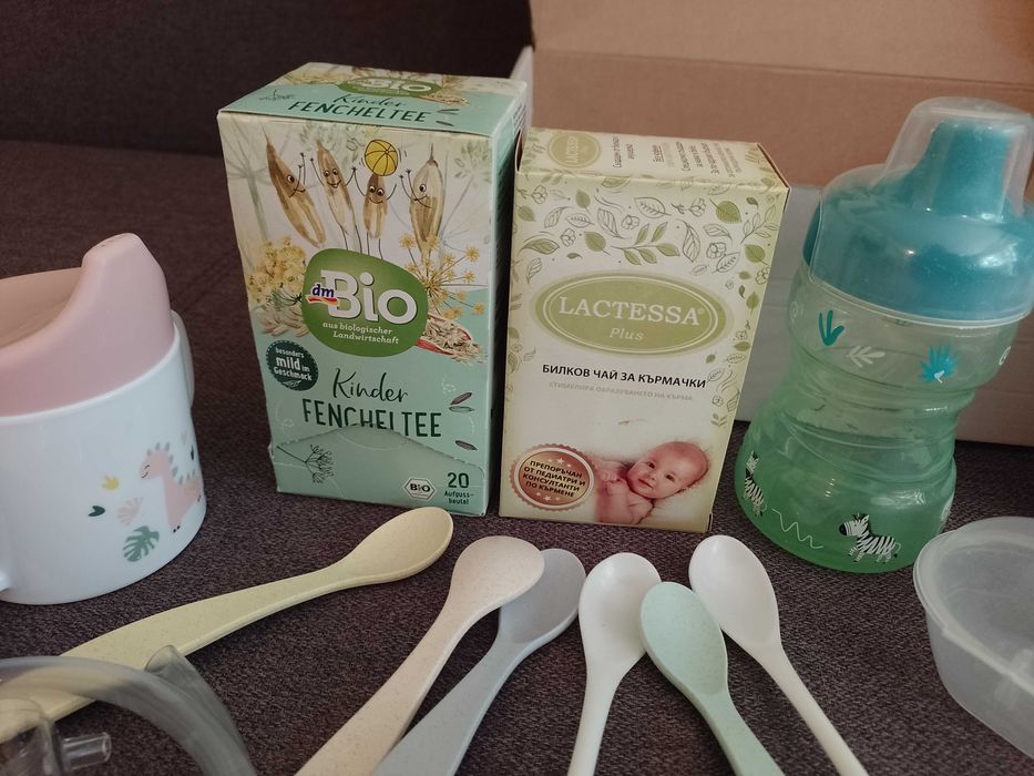 Кашонче с използвани бебешки принадлежности