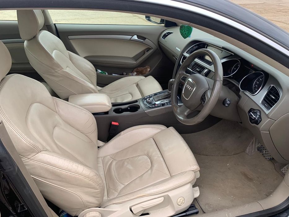 Dezmembrez / Dezmembrari / Piese Audi A5 3.0TDI CCWA Quattro 2007-2012