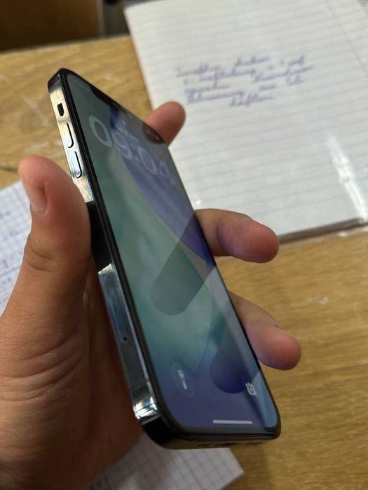 Айфон 12 про с гарантей