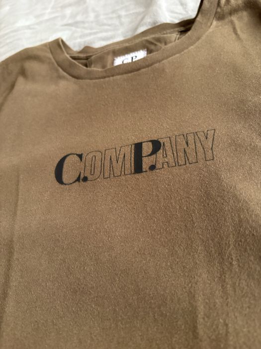 Продавам тениска C.P company