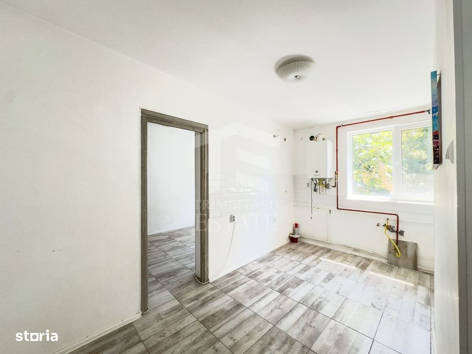 Rahova | Crizantemelor | centrala proprie | 2 camere | renovat — fotografia 1