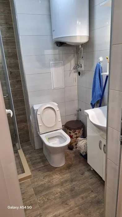 Дава се под наем Двустаен апартамент в Бургас, Меден рудник - зона А - 55 кв.м за 153 € - Снимка #1