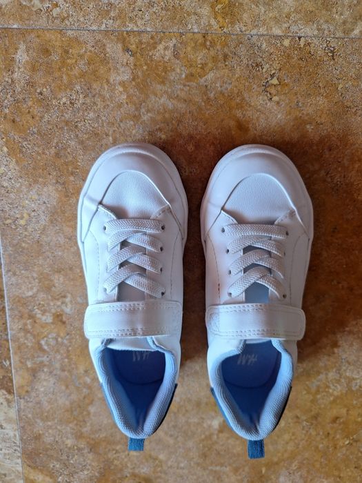 Vând adidași copii H&M 28