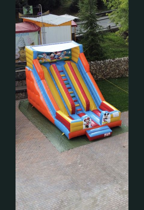 Tobogan gonflabil de inchiriat