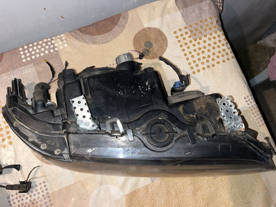 Фейслифт фарове за bmw e39 за части
