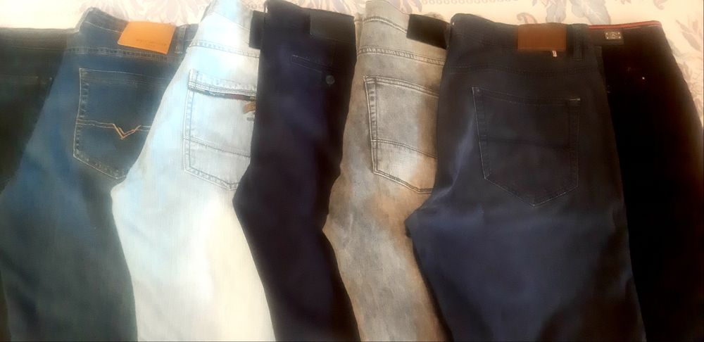 Продам брюки, джинсы на мальчика.