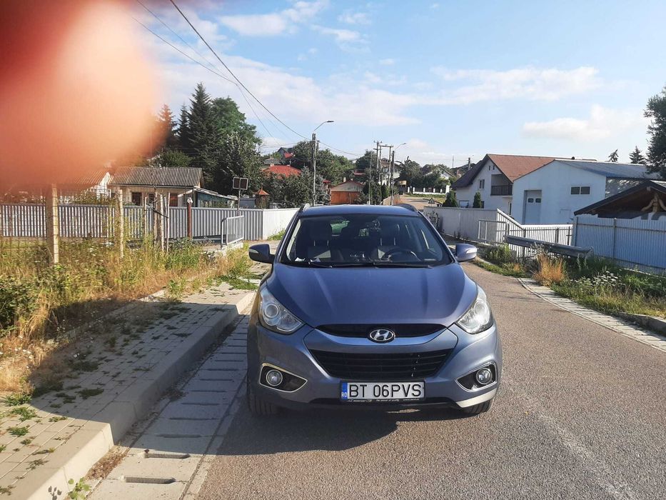 Unic Proprietar • Hyundai ix35 (2013) • 2.0 CRDI (184 CP) • 4x4 • Cutie Manuală • 256.000 km