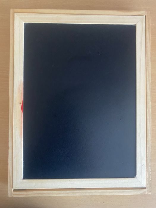 Cutie de lemn cu tăbliță