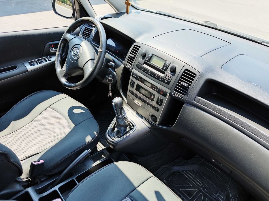 Toyota Corolla verso