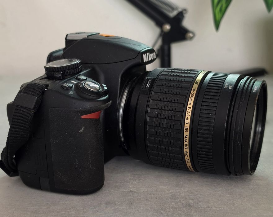 Фотоапарат  D3100