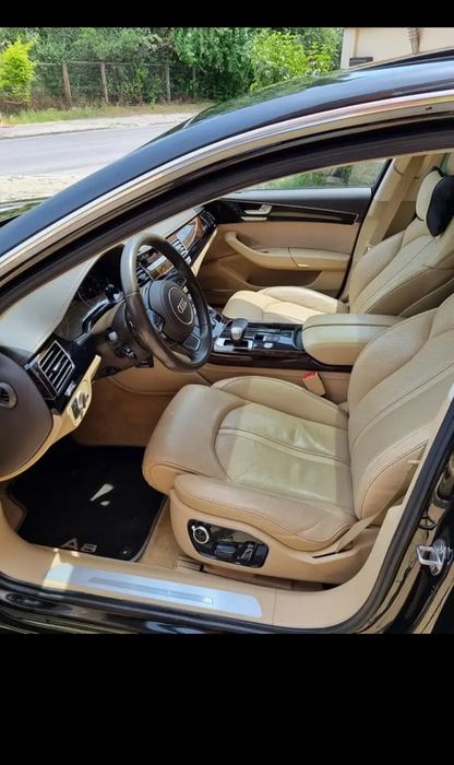 Vând Audi A8 Long