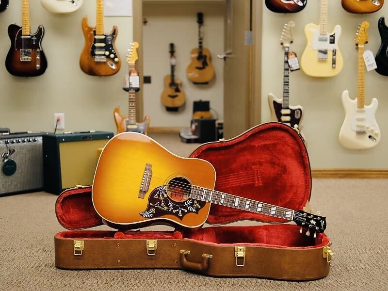 Акустическая гитара Gibson Hummingbird Studio