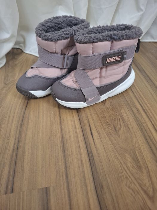 Nike  ботушки за момиче