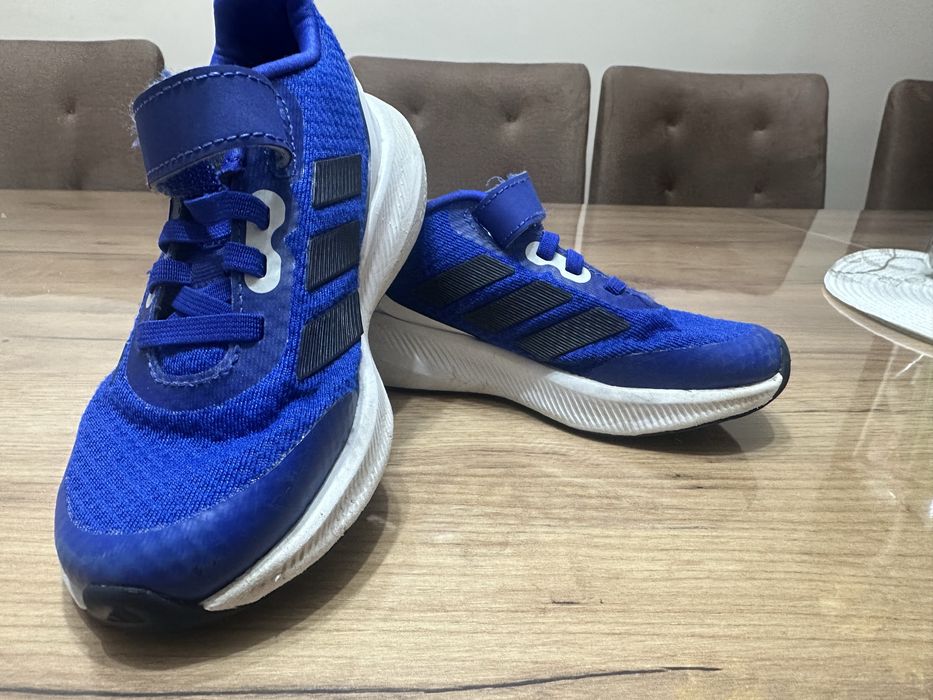 Маратонки Адидас