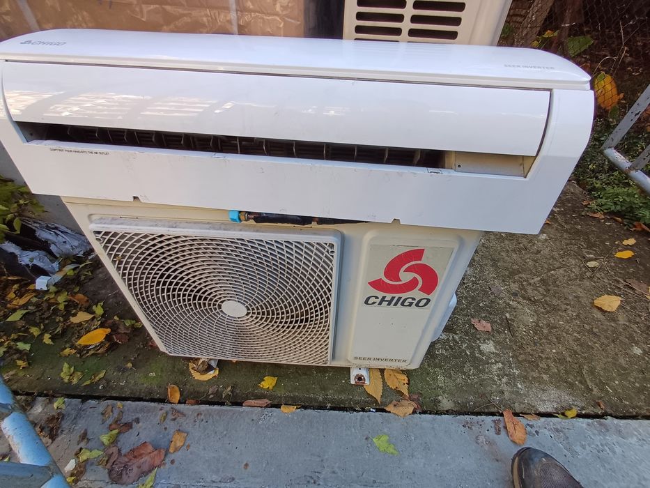 Продавам вътрешни и външни тела за климатици