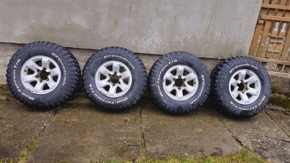 Roți Anvelope Nissan Patrol y61