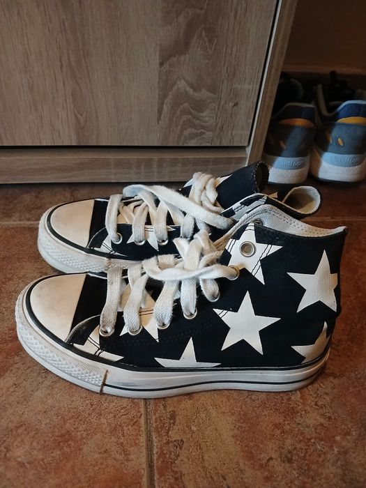 Adidas forum / Converse all star