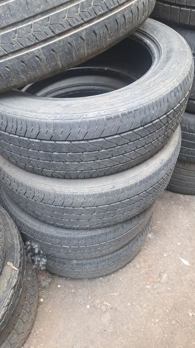 Продам комплект резины 235/55/18