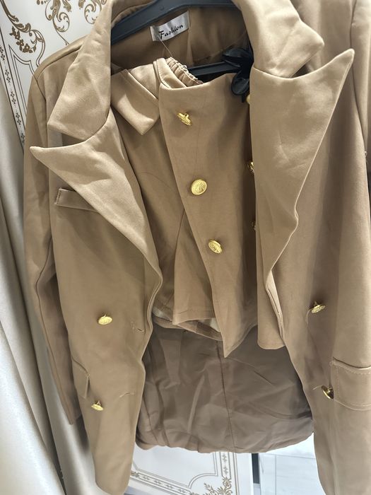 Одежда б/у по 1000тг 1 шт