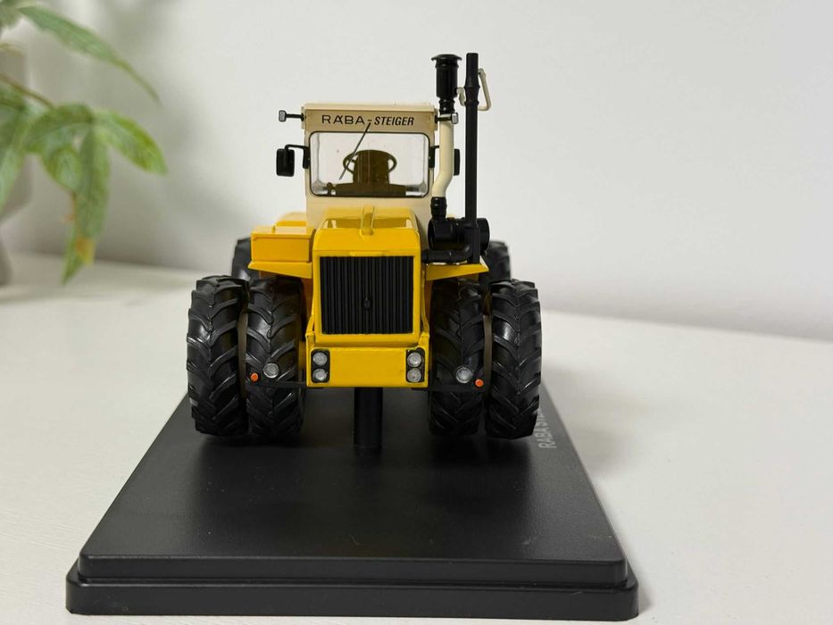 macheta raba steiger 1:43 NOU