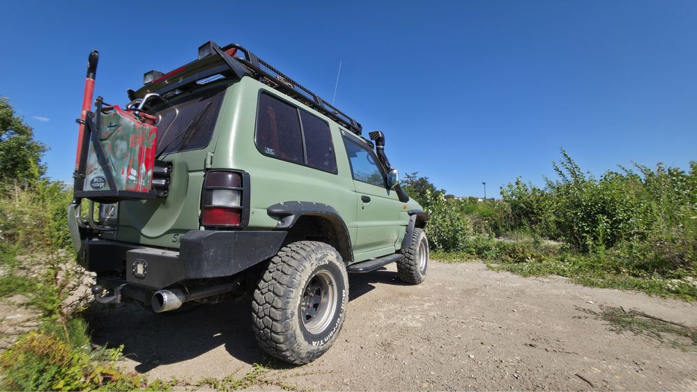 Vand sau schimb Mitsubishi pajero top masina