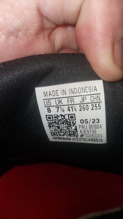 Маратонки Adidas