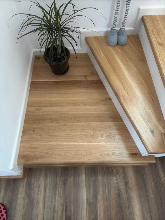 Scări din stejar / scara lemn masiv / scări pe comanda