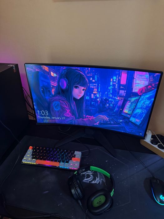 Pc gaming RTX 4060 cu procesor Ryzen 5 5600X