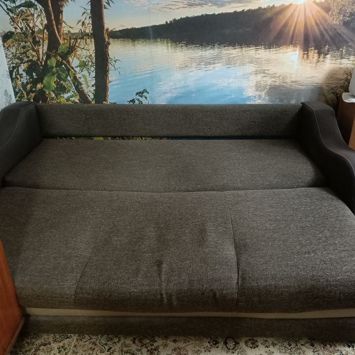 Продам хороший диван