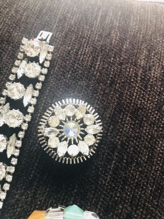 Красиви бижута от естествени полускъпоценни камъни С ПОДАРЪК ПО ИЗБОР