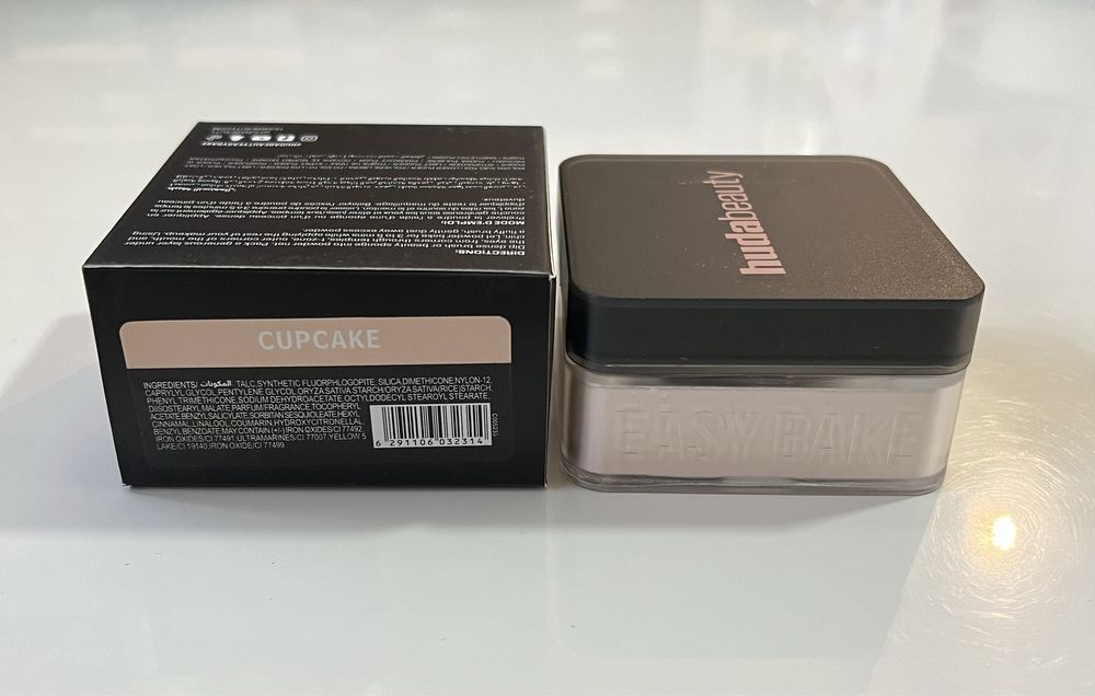 Huda Beauty Easy Bake • Nou • Original