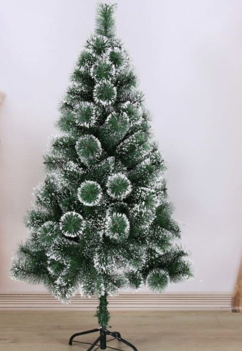 Продам ёлку 5000 тенге