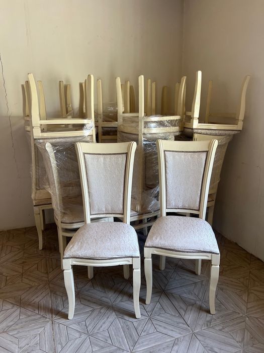 Стулья по 10000 тг