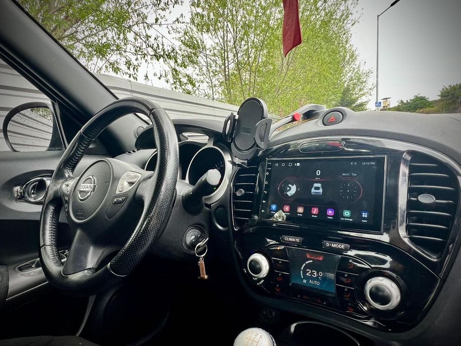 Mașina Nissan Juke