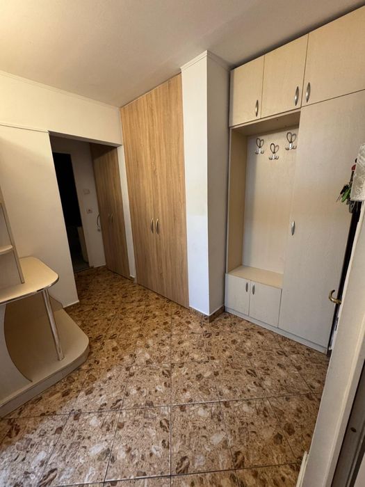 Apartament 2 camere-zona Piata Rogerius-etaj 1-complet mobilat