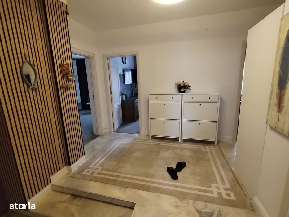 Apartament 4 camere decomandat- Dancu