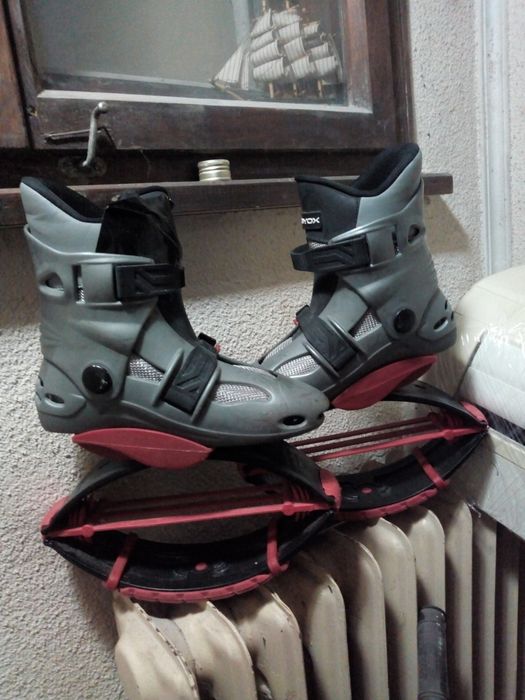 Детски скачащи обувки