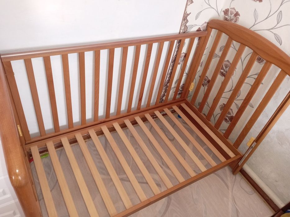 Детская кроватка качалка