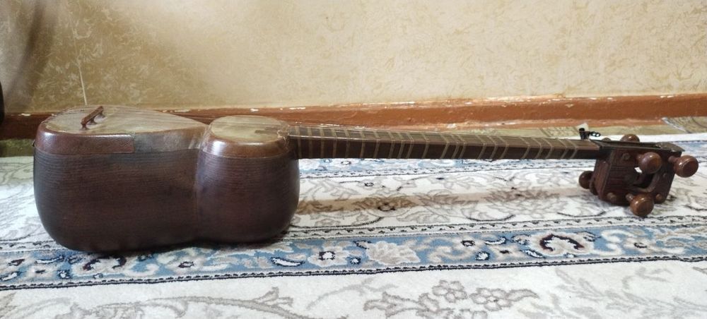 Bakinskiy tor sotiladi