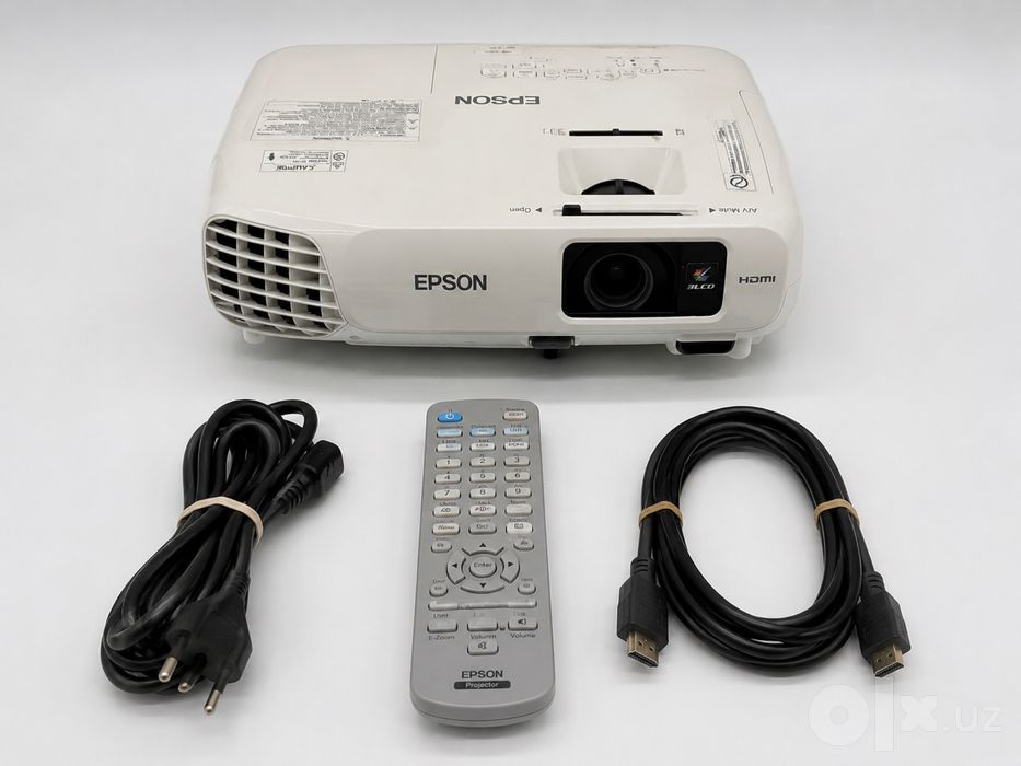Продается проектор EPSON с Экраном