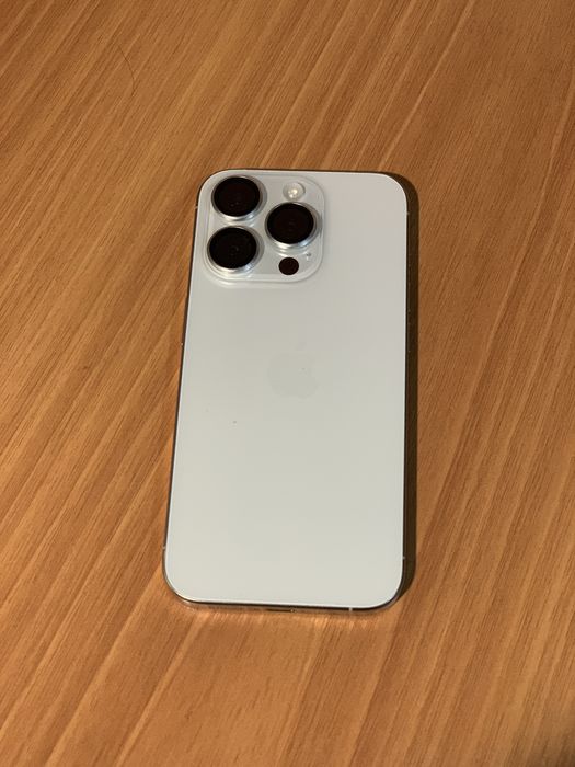 IPhone 15 про White Titaniym
