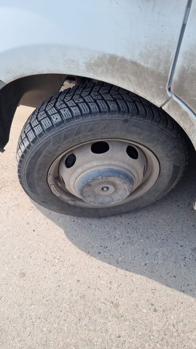 Резина зимняя шипованая