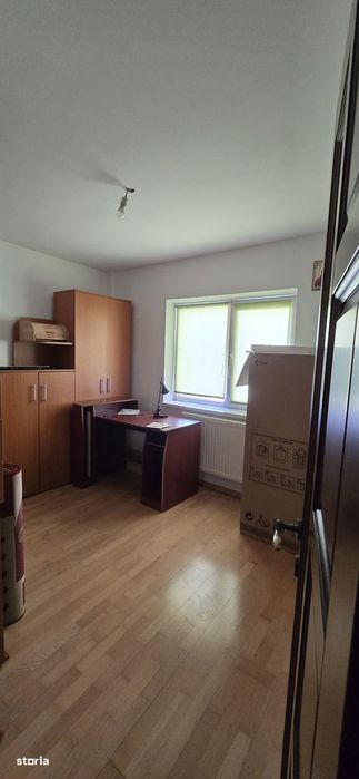 Închiriez 3 camere, Decomandate ,Călugăreni,Et. 1 65 mp