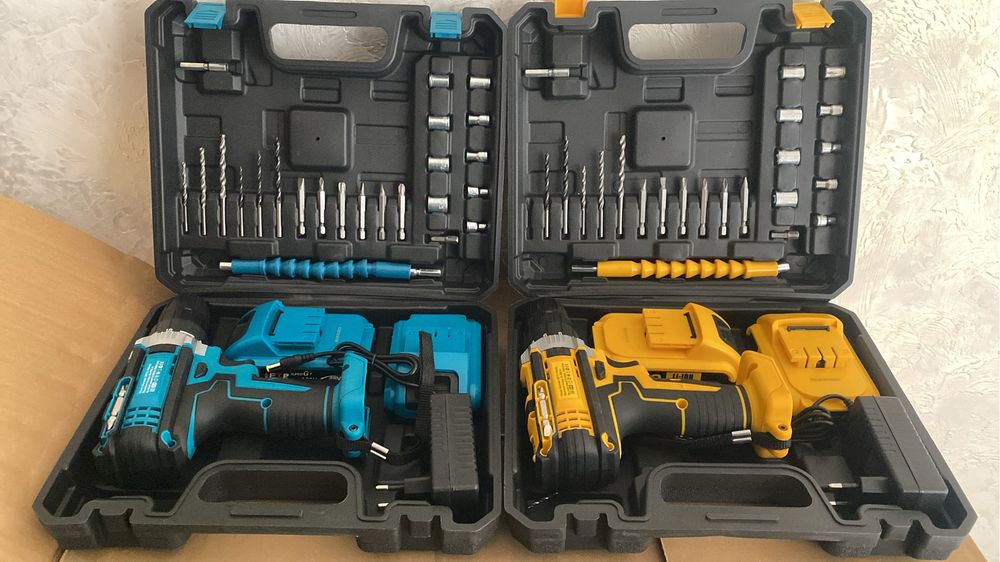 Шуруповерт DeWALT MAKITA