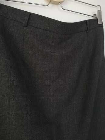 Fusta din stofa 42