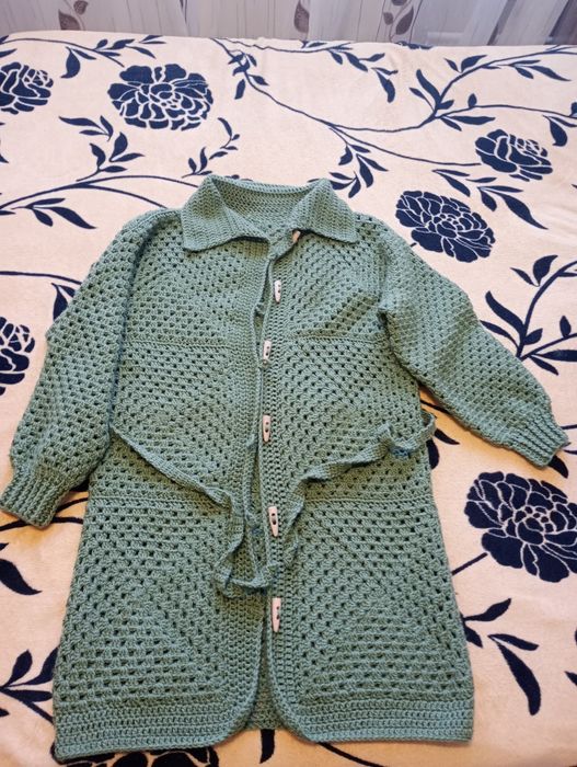Cardigan croșetat manual handmade