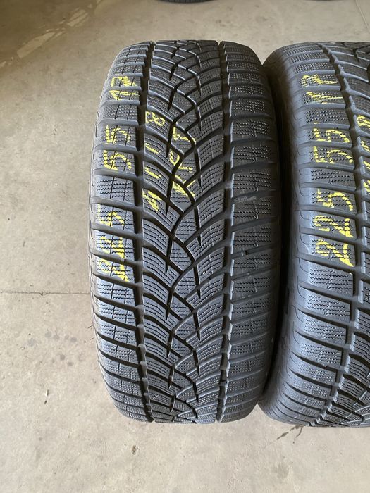 Anvelope iarna 225/55/17 Goodyear Ultra Grip Perf RFT 225 55 17 R17