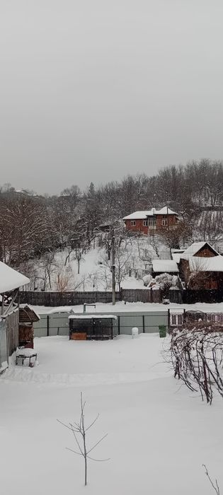 Casă din cărămidă. locuibilă. Ocnița, jud.Dâmbovița.